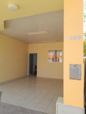 AYNA Alojamiento, situado en el centro de Villa Elisa, Entre Rios